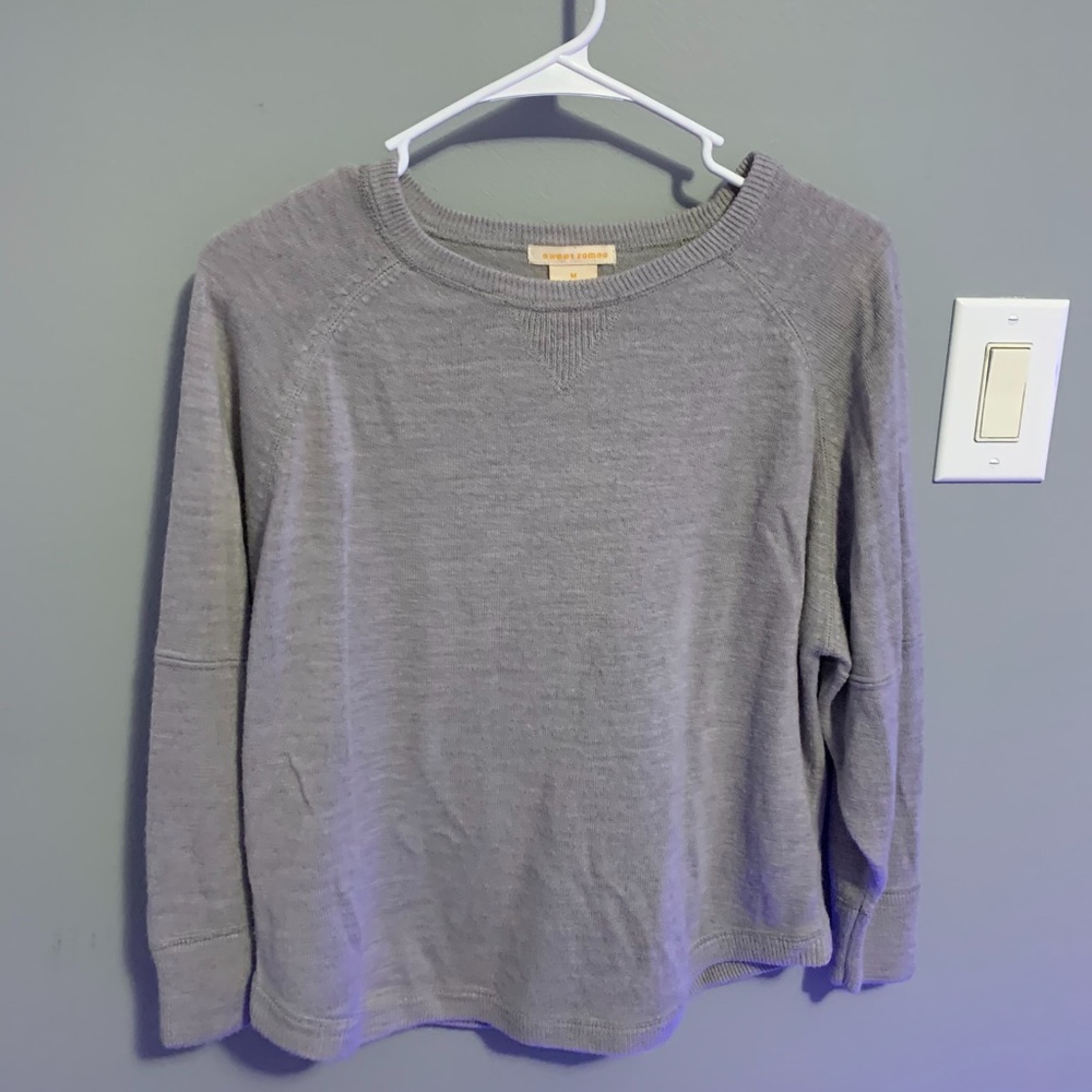Long Sleeve sweater